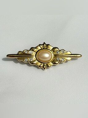 Vintage Bar Brooch Gold Tone Metal Faux Pearl Rhinestone Pin